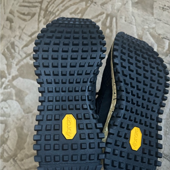 NWT Ojai black speckle - Picture 4 of 4